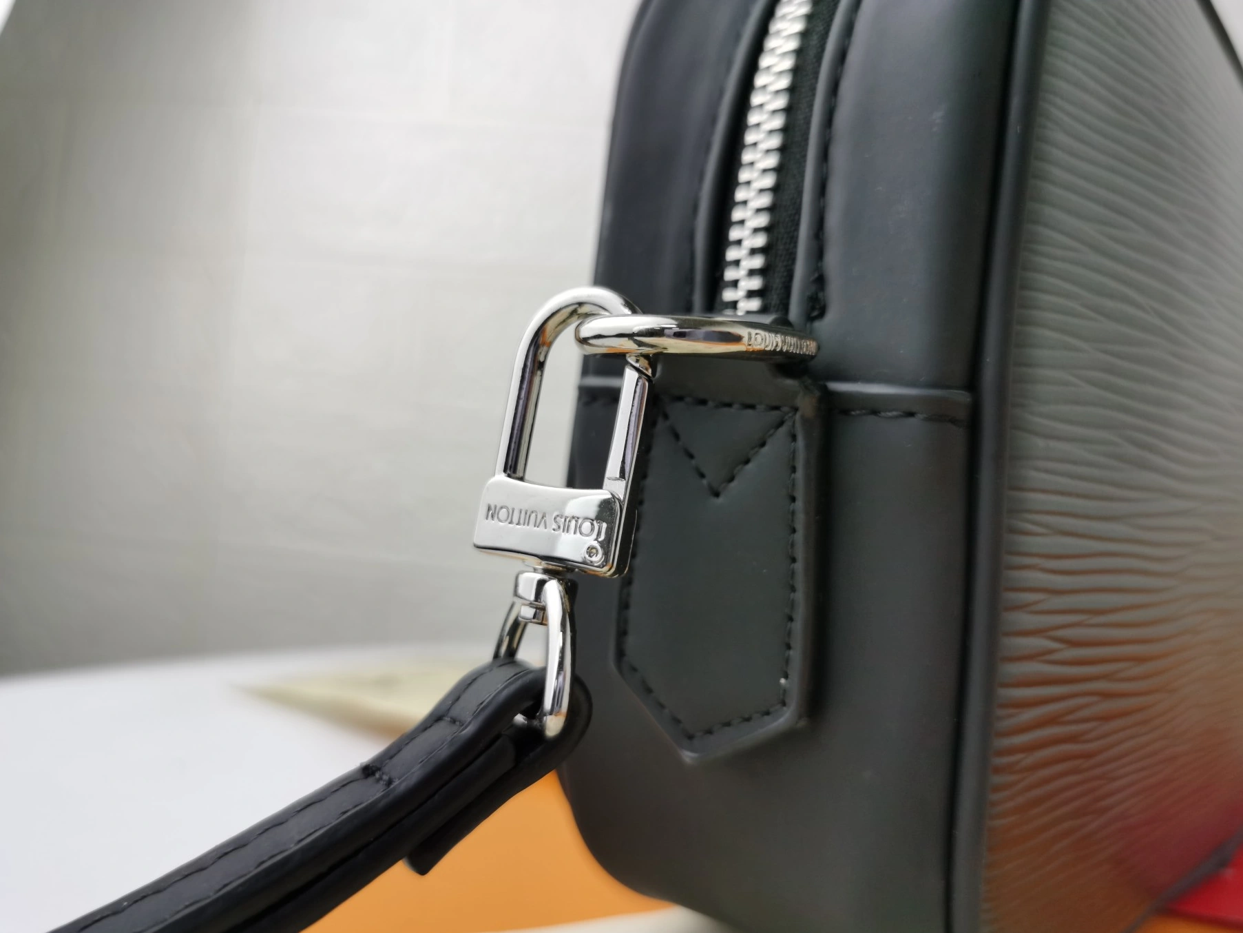Louis Vuitton AAA Man Wallets Reliable 9253