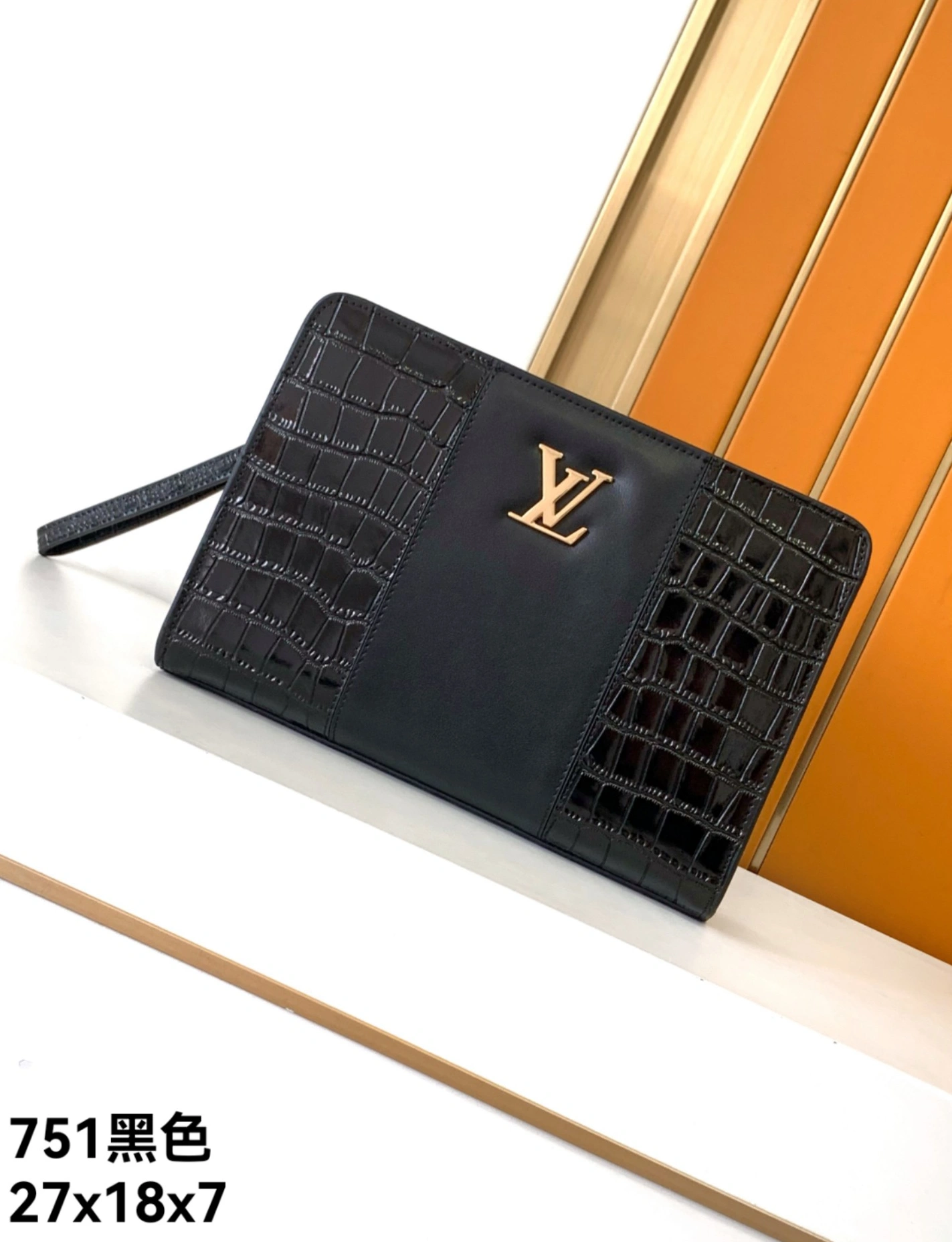 Louis Vuitton AAA Man Wallets Resilient 208