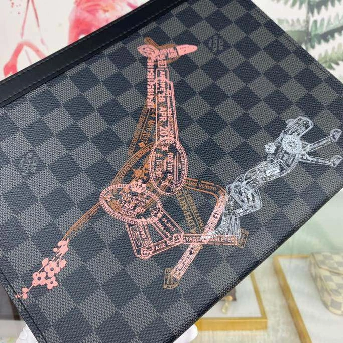 Louis Vuitton AAA Man Wallets Resilient 5453