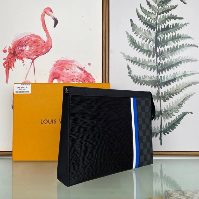 Louis Vuitton AAA Man Wallets Resilient 7740