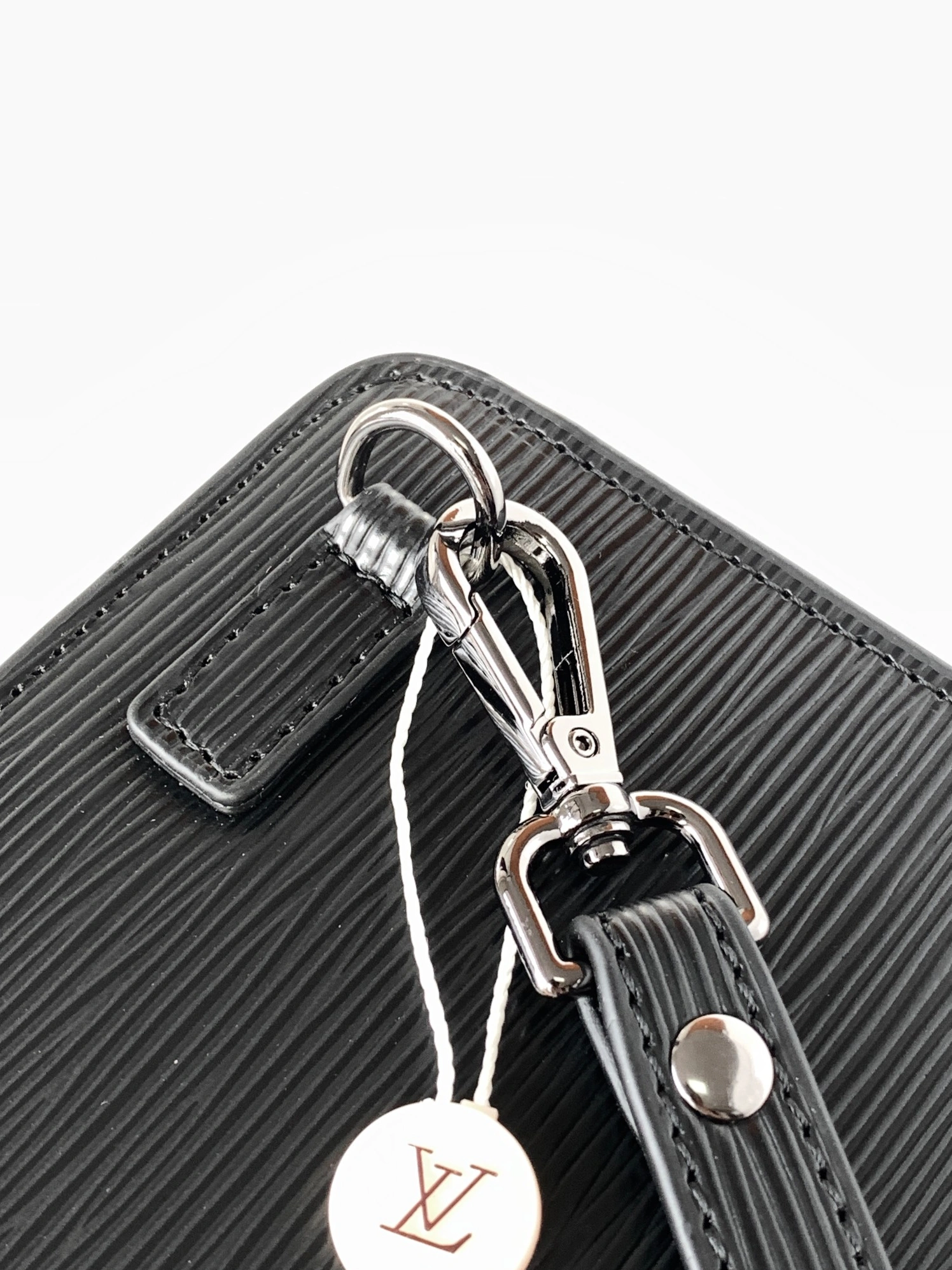 Louis Vuitton AAA Man Wallets SmartChoice 6526