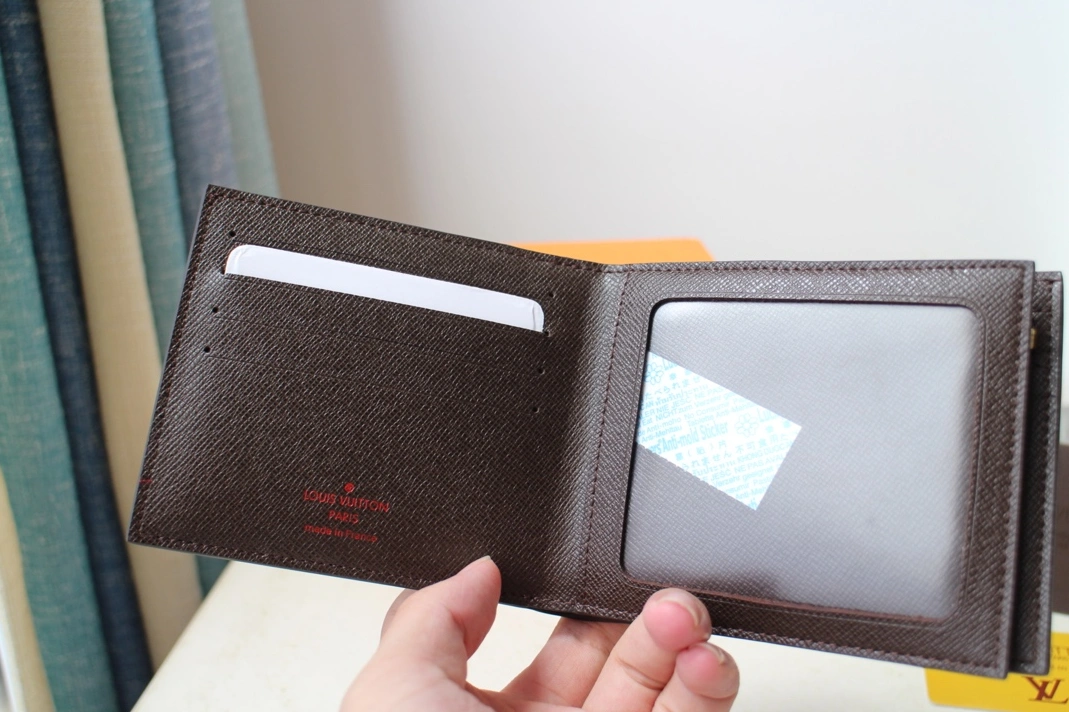 Louis Vuitton AAA Man Wallets Soft 3612