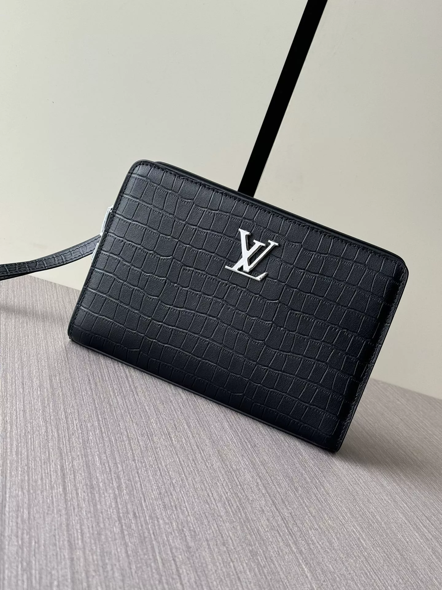 Louis Vuitton AAA Man Wallets Soft 9962
