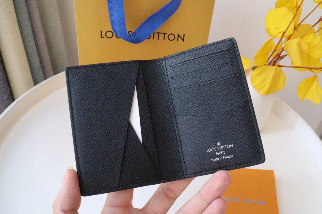 Louis Vuitton AAA Man Wallets Sophisticated 1244