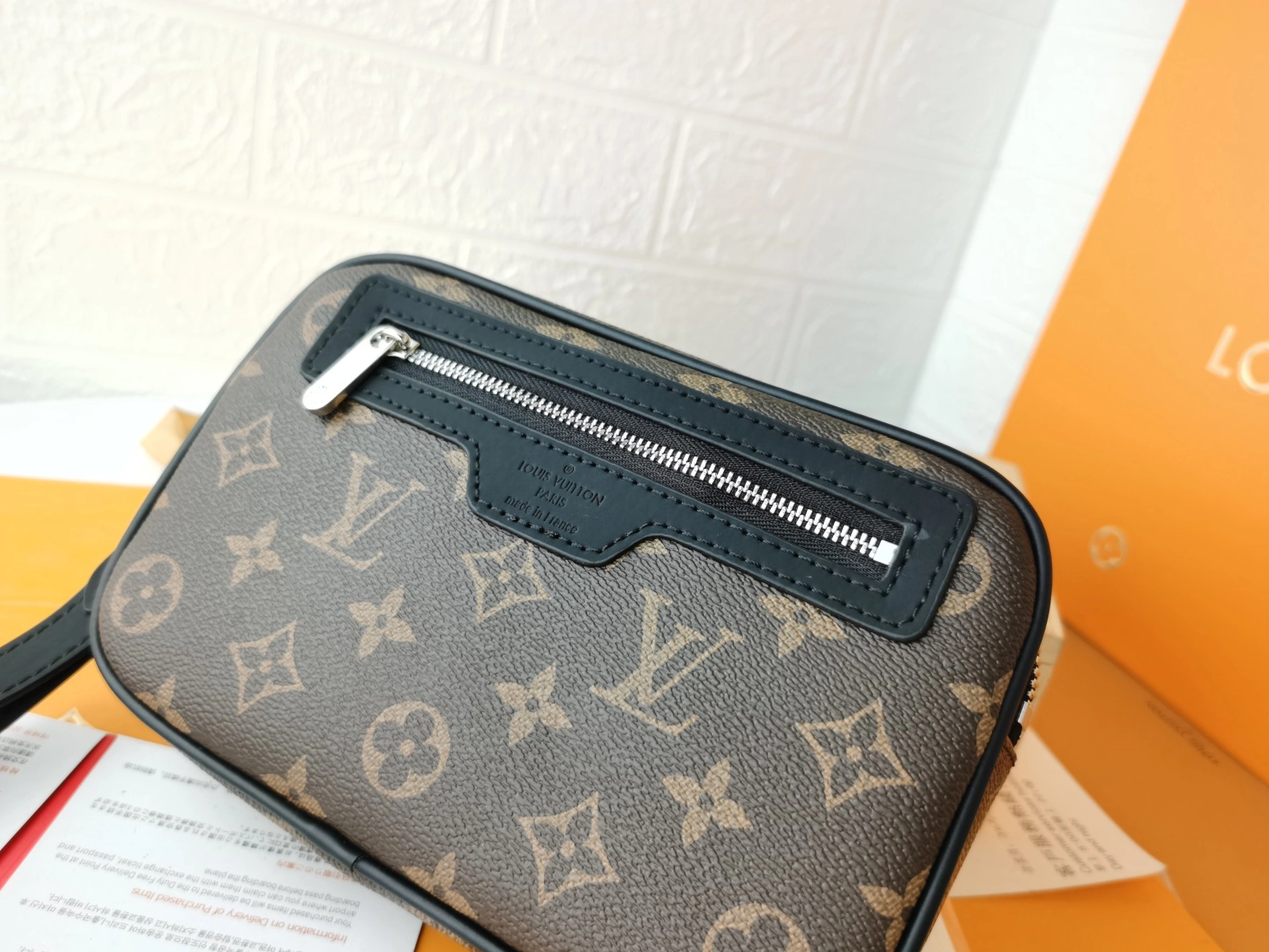 Louis Vuitton AAA Man Wallets Sophisticated 709
