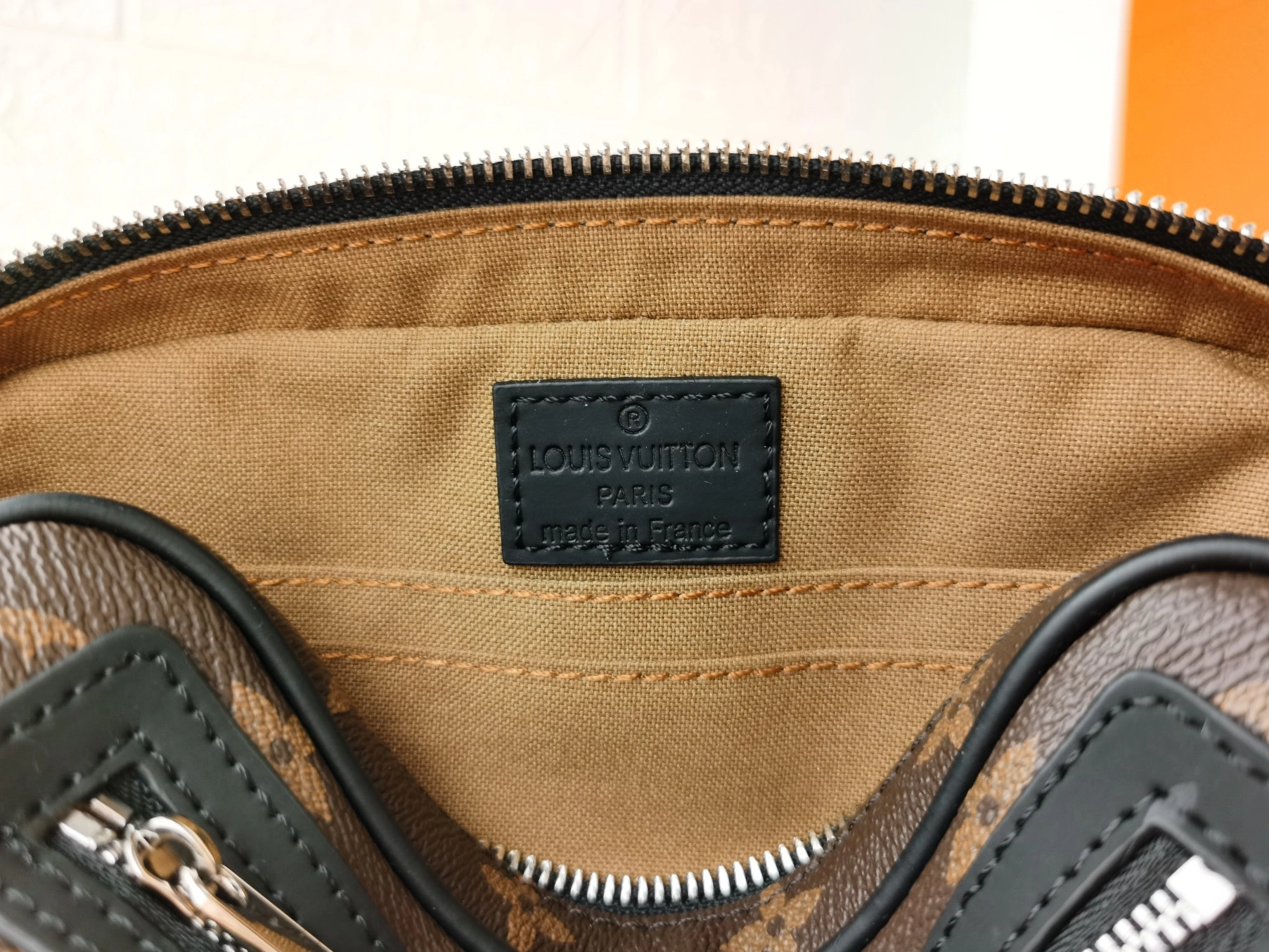 Louis Vuitton AAA Man Wallets Sophisticated 709