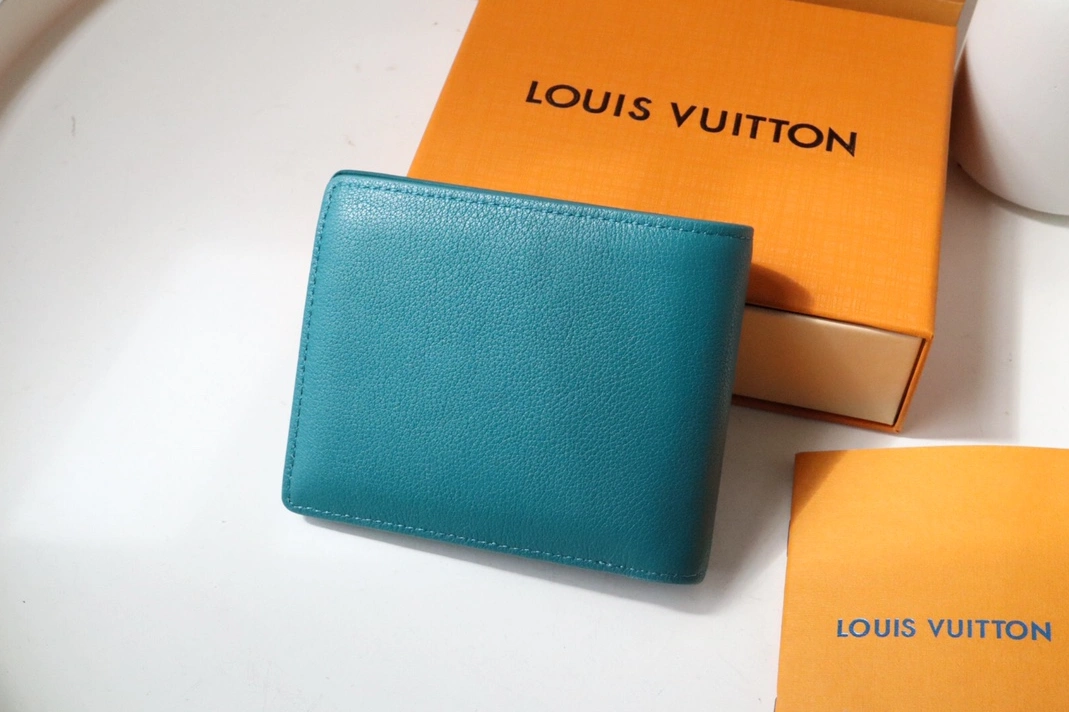Louis Vuitton AAA Man Wallets StreetReady 1784