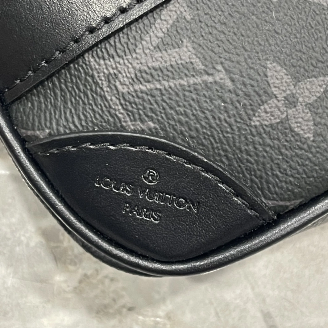 Louis Vuitton AAA Man Wallets Timeless 1791