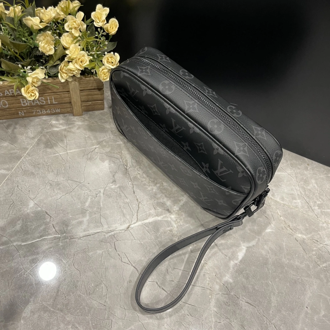 Louis Vuitton AAA Man Wallets Timeless 1791