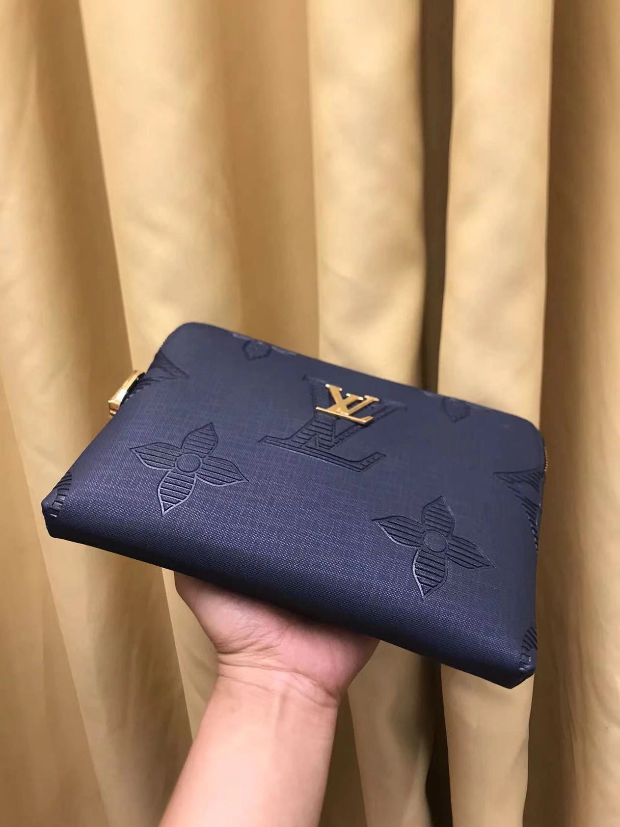 Louis Vuitton AAA Man Wallets TopPick 6650