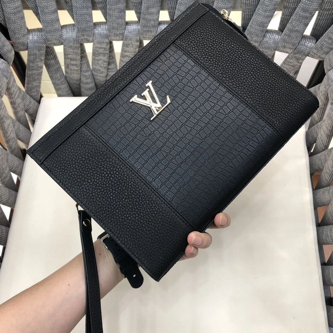 Louis Vuitton AAA Man Wallets Trendy 6392