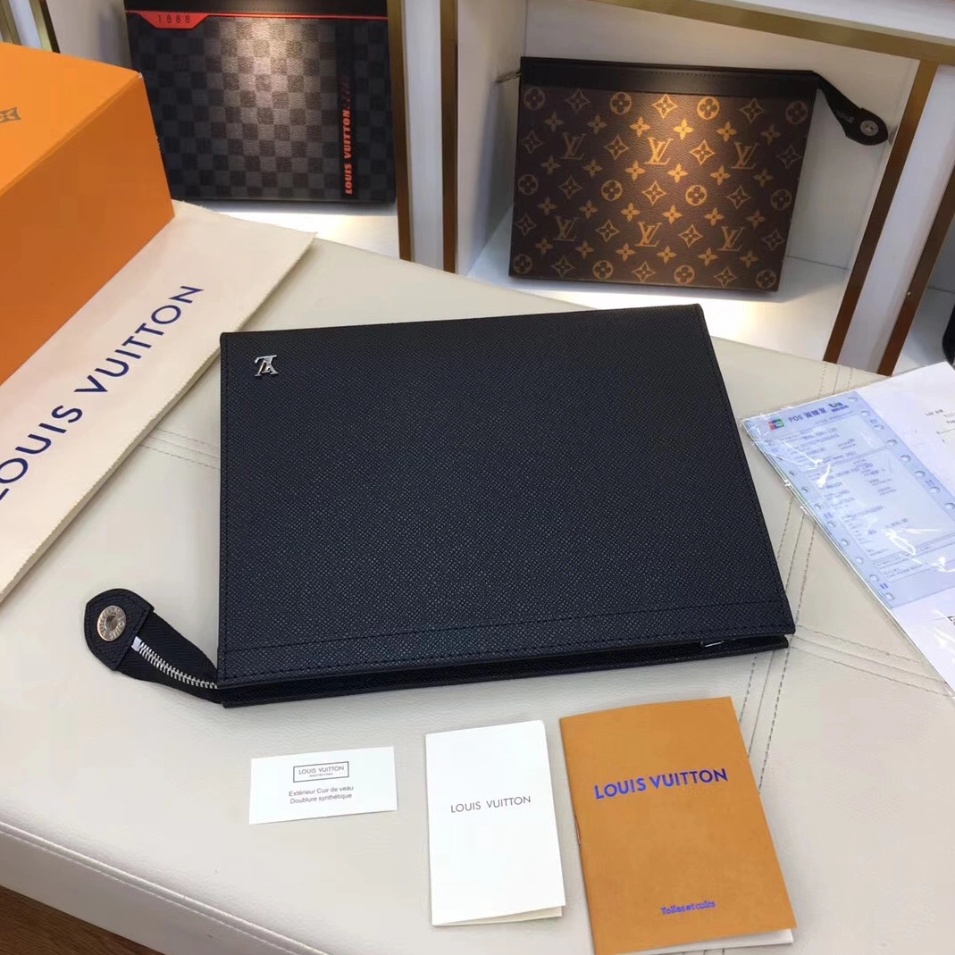 Louis Vuitton AAA Man Wallets Vibrant 6880