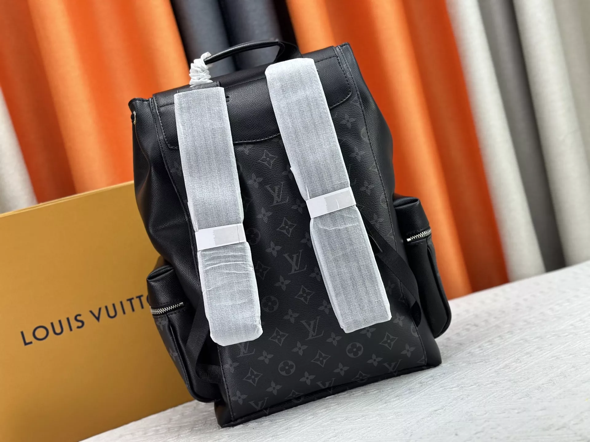 Louis Vuitton AAA Quality Backpacks For Unisex Comfortable 8089