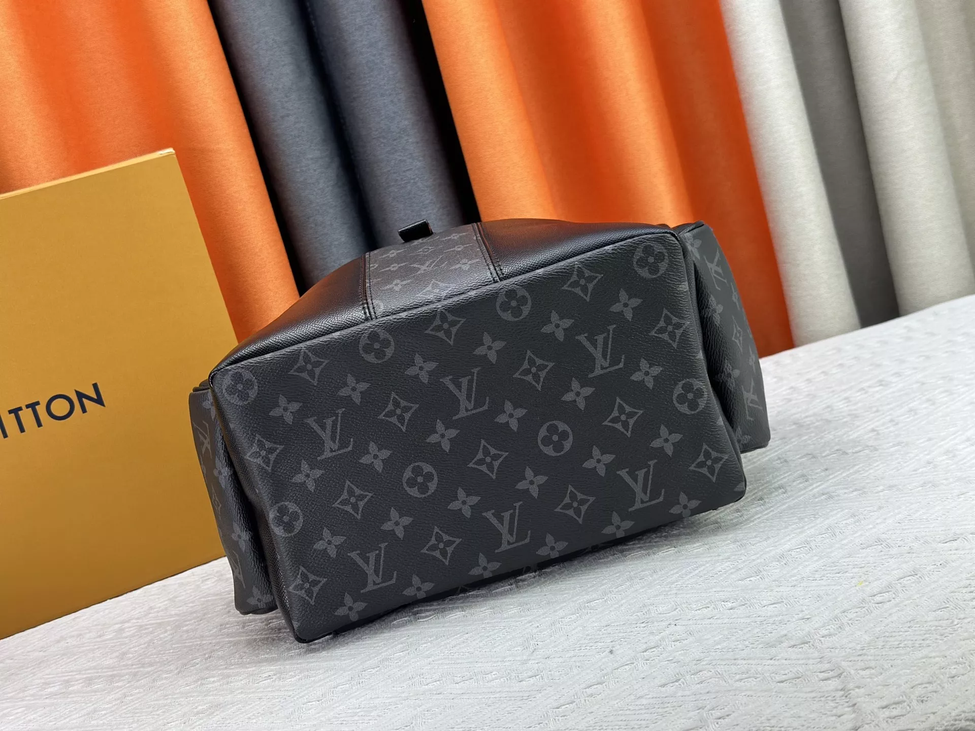 Louis Vuitton AAA Quality Backpacks For Unisex Comfortable 8089