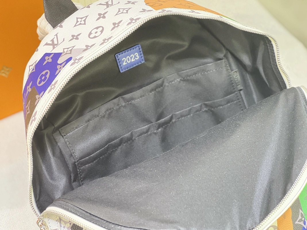 Louis Vuitton AAA Quality Backpacks For Unisex DailyWear 858