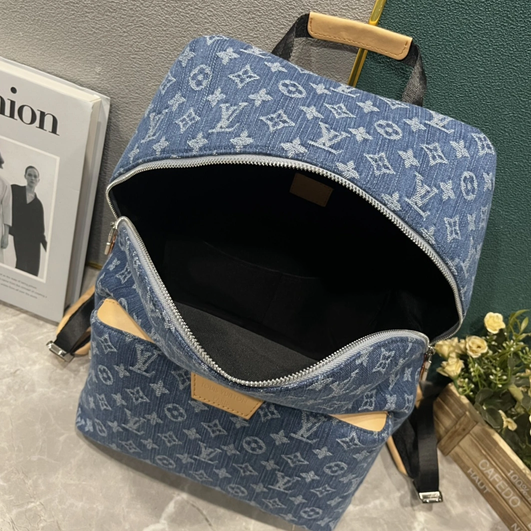 Louis Vuitton AAA Quality Backpacks For Unisex EasyMatch 5803