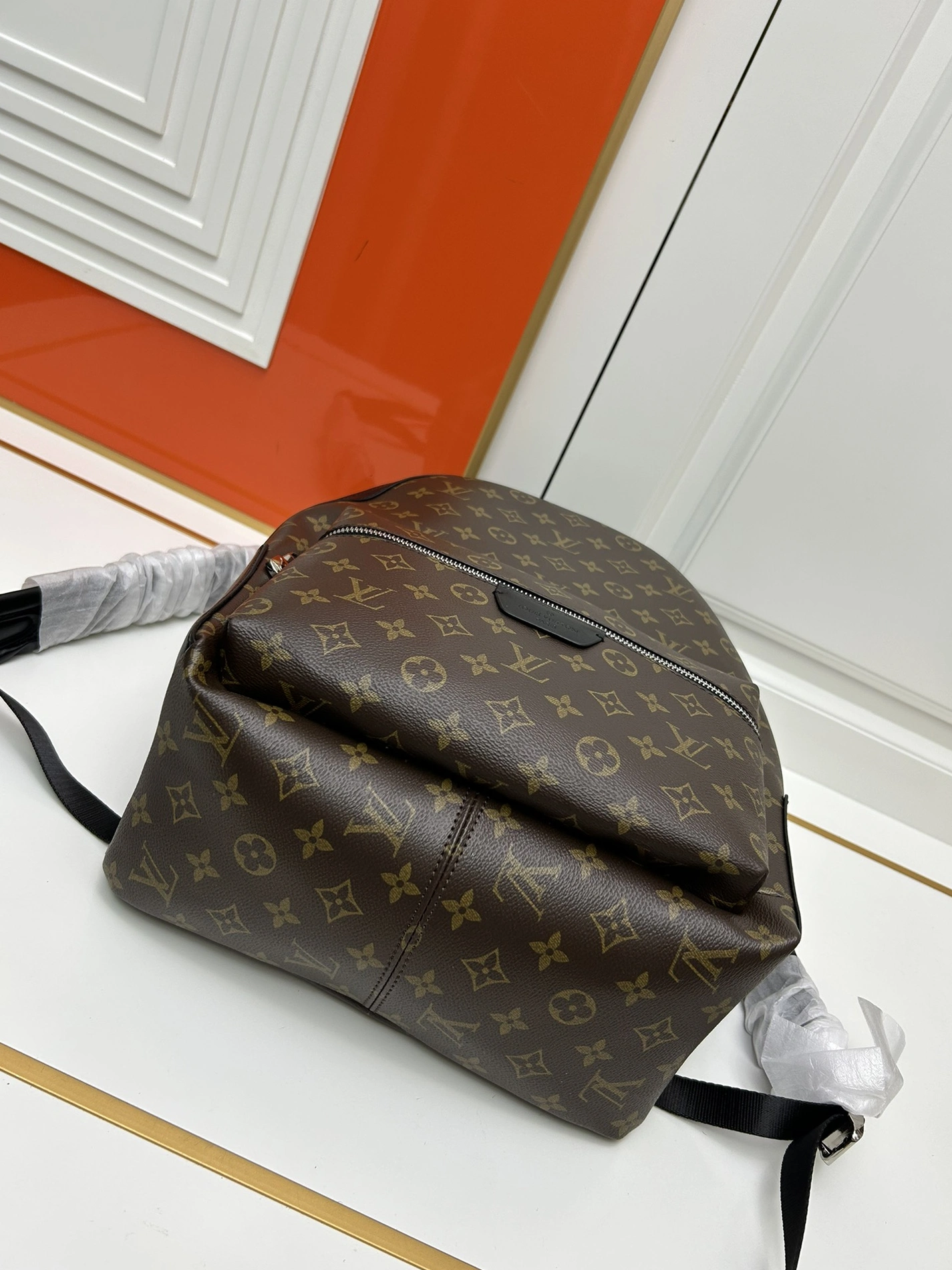 Louis Vuitton AAA Quality Backpacks For Unisex Elegant 1365