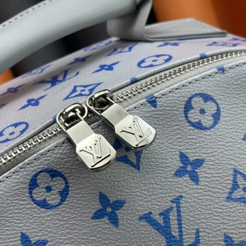 Louis Vuitton AAA Quality Backpacks For Unisex Elegant 9192