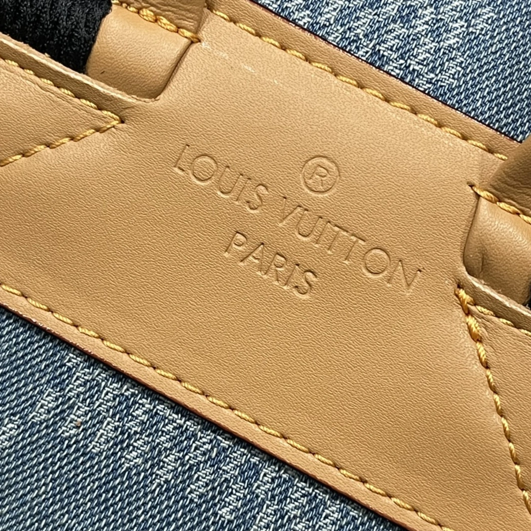 Louis Vuitton AAA Quality Backpacks For Unisex GoodFit 8621