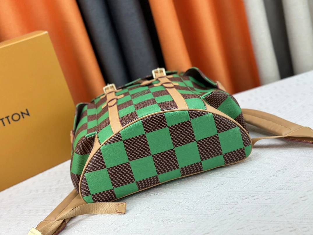 Louis Vuitton AAA Quality Backpacks For Unisex Refined 685
