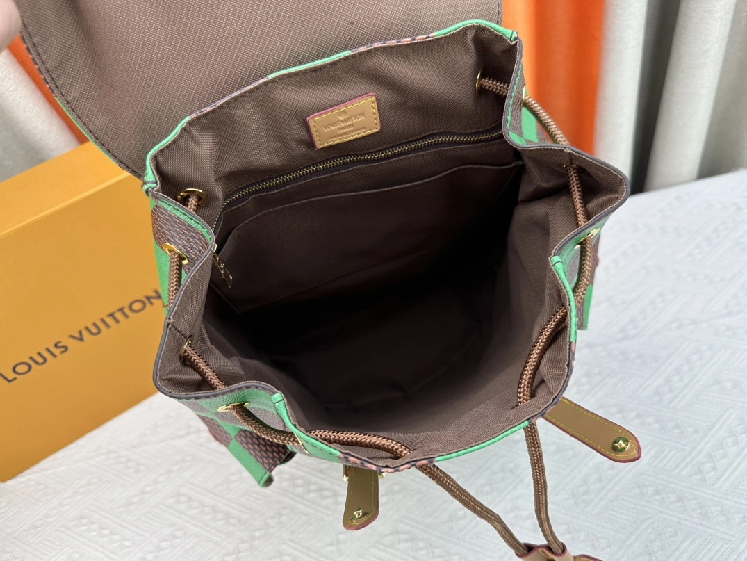 Louis Vuitton AAA Quality Backpacks For Unisex Refined 685