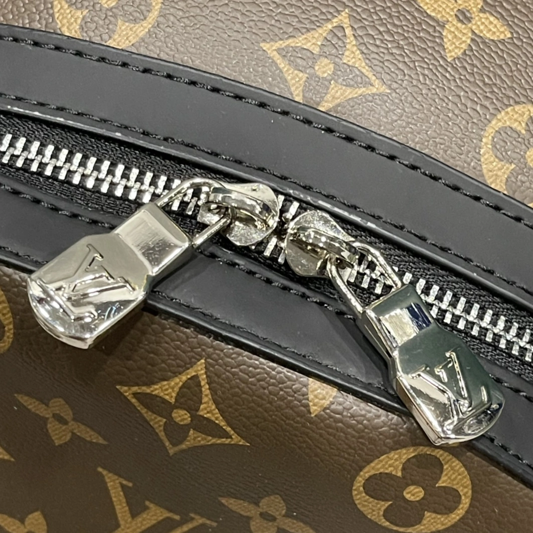 Louis Vuitton AAA Quality Backpacks For Unisex Reliable 8639