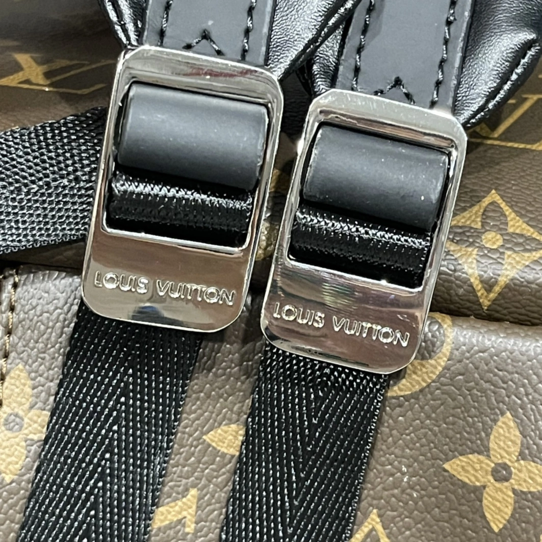 Louis Vuitton AAA Quality Backpacks For Unisex Reliable 8639