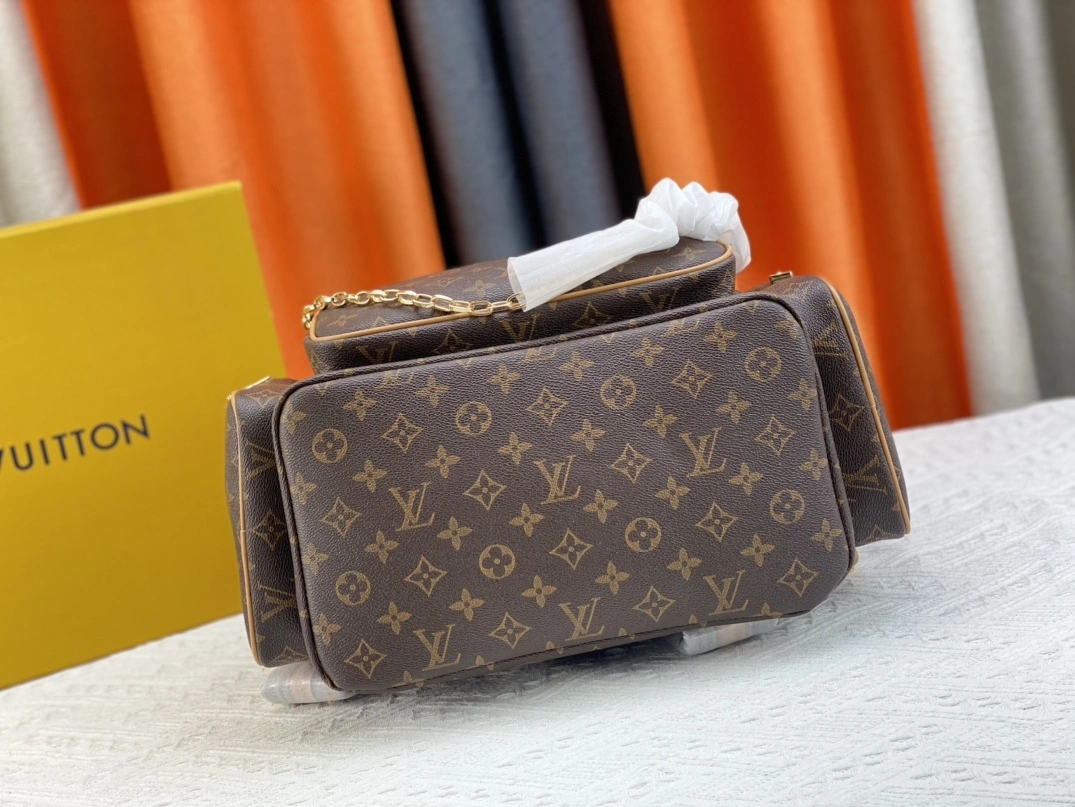 Louis Vuitton AAA Quality Backpacks For Unisex Resilient 5936