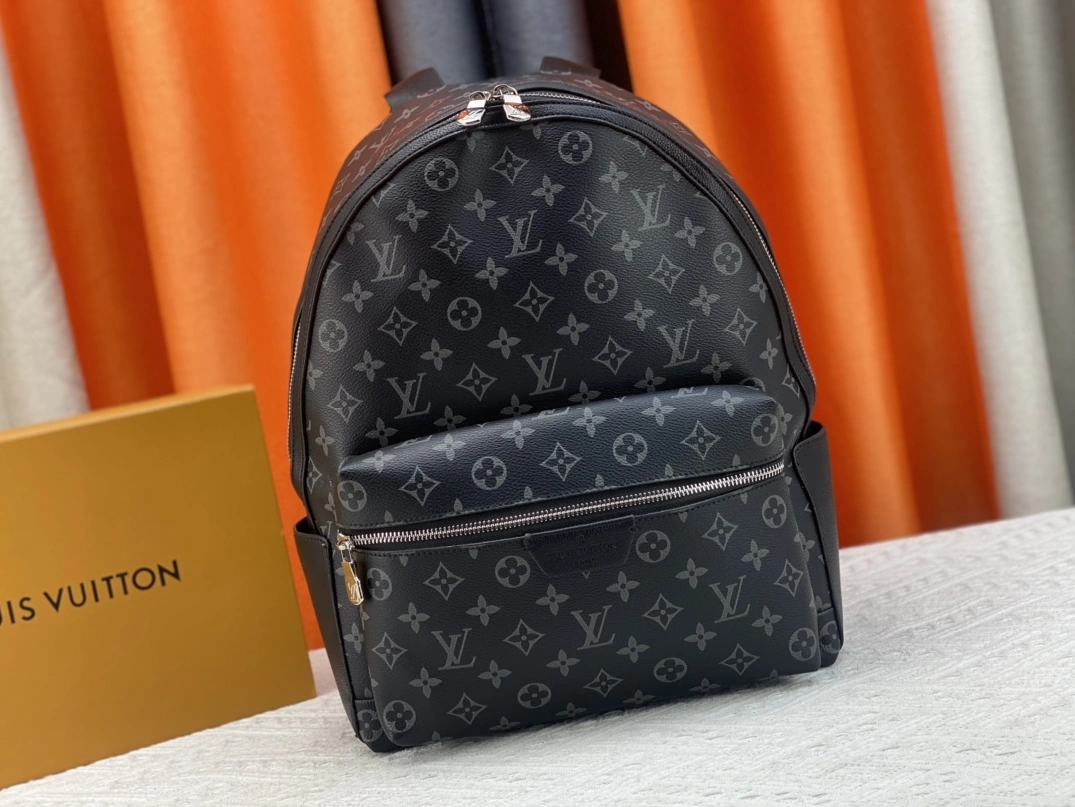 Louis Vuitton AAA Quality Backpacks For Unisex Sleek 7528