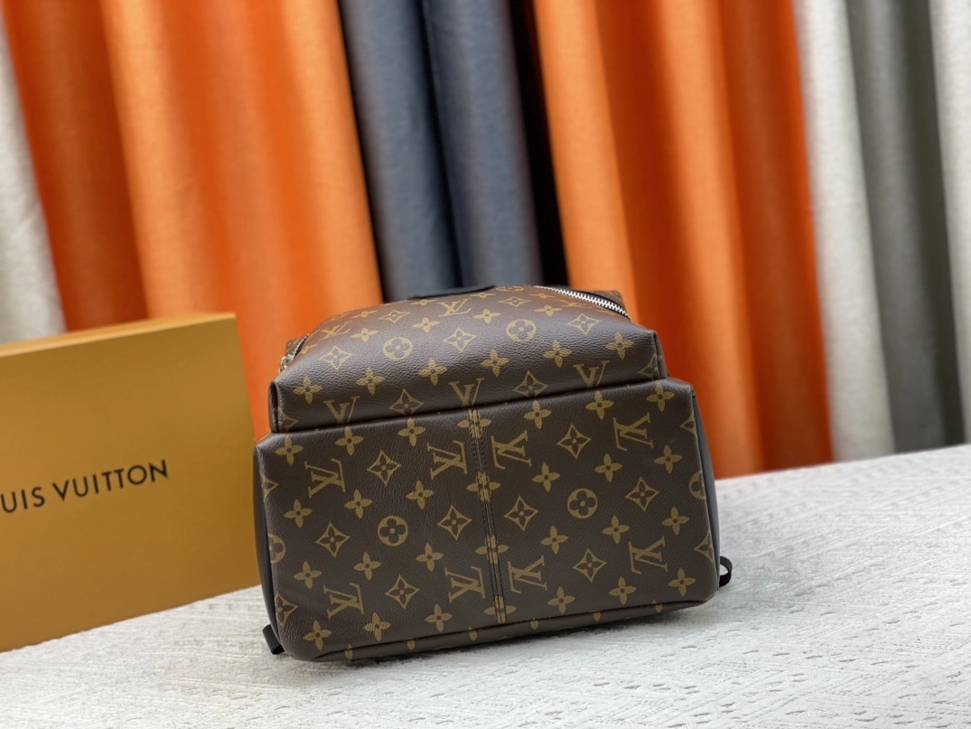 Louis Vuitton AAA Quality Backpacks For Unisex SmartChoice 935