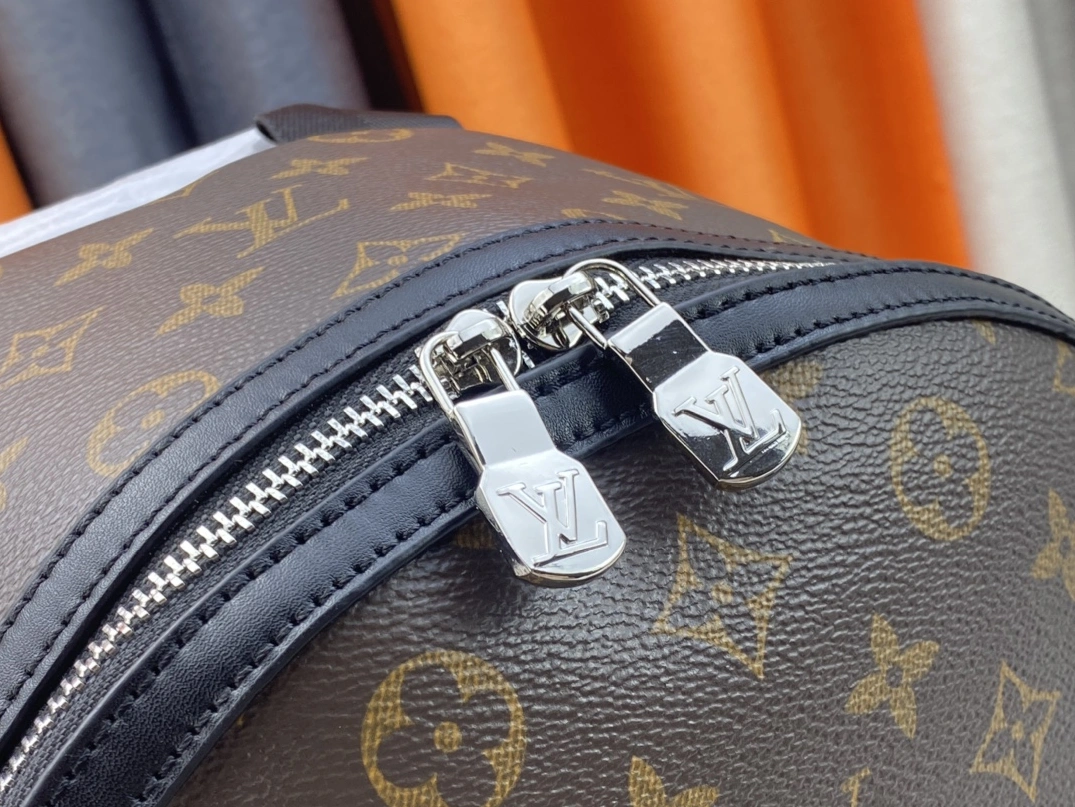 Louis Vuitton AAA Quality Backpacks For Unisex SmartChoice 935