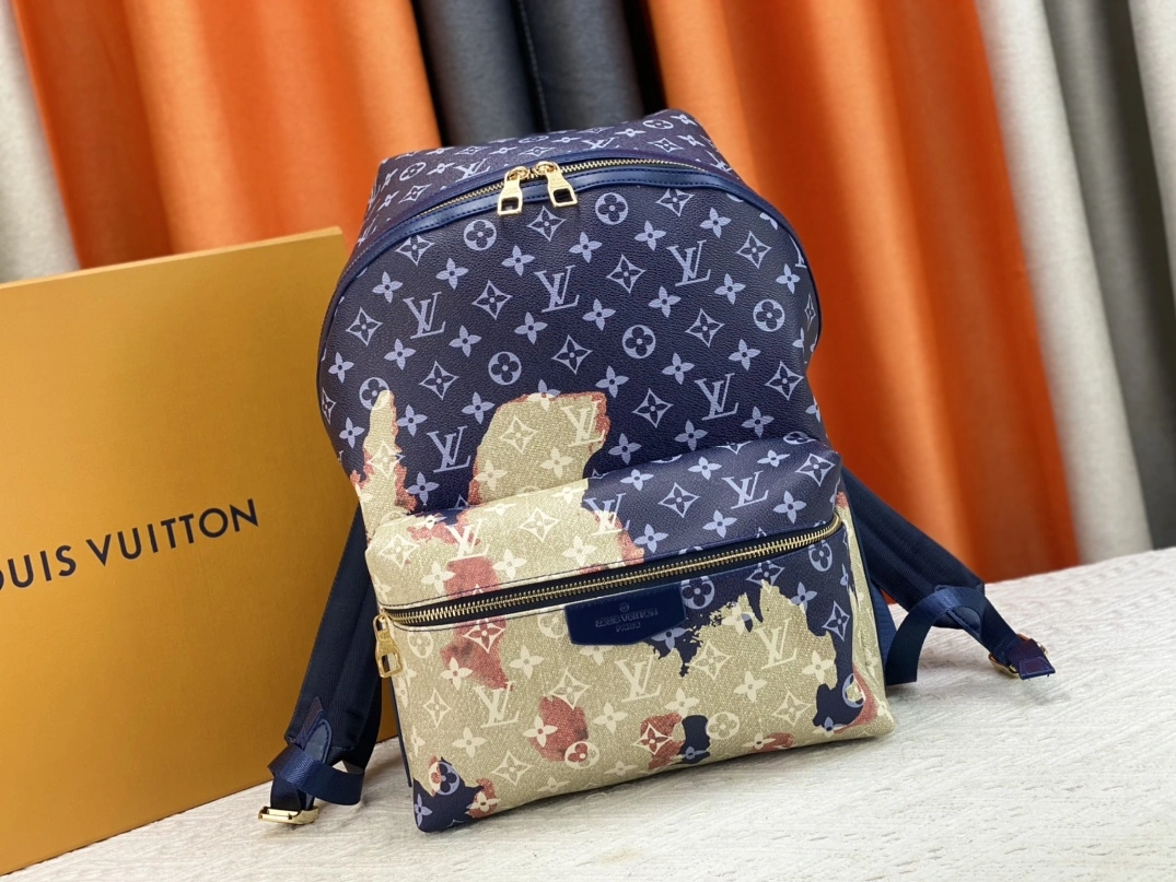Louis Vuitton AAA Quality Backpacks For Unisex Trendsetting 1271
