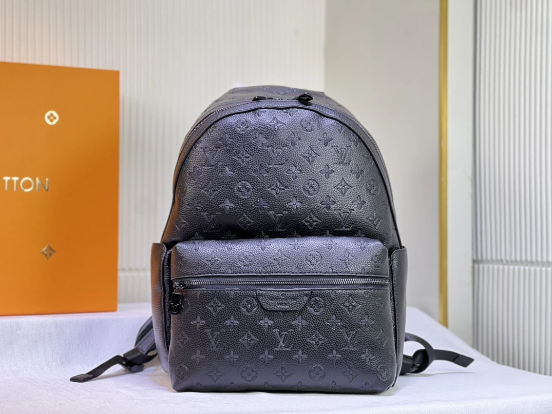 Louis Vuitton AAA Quality Backpacks For Unisex Unique 3017