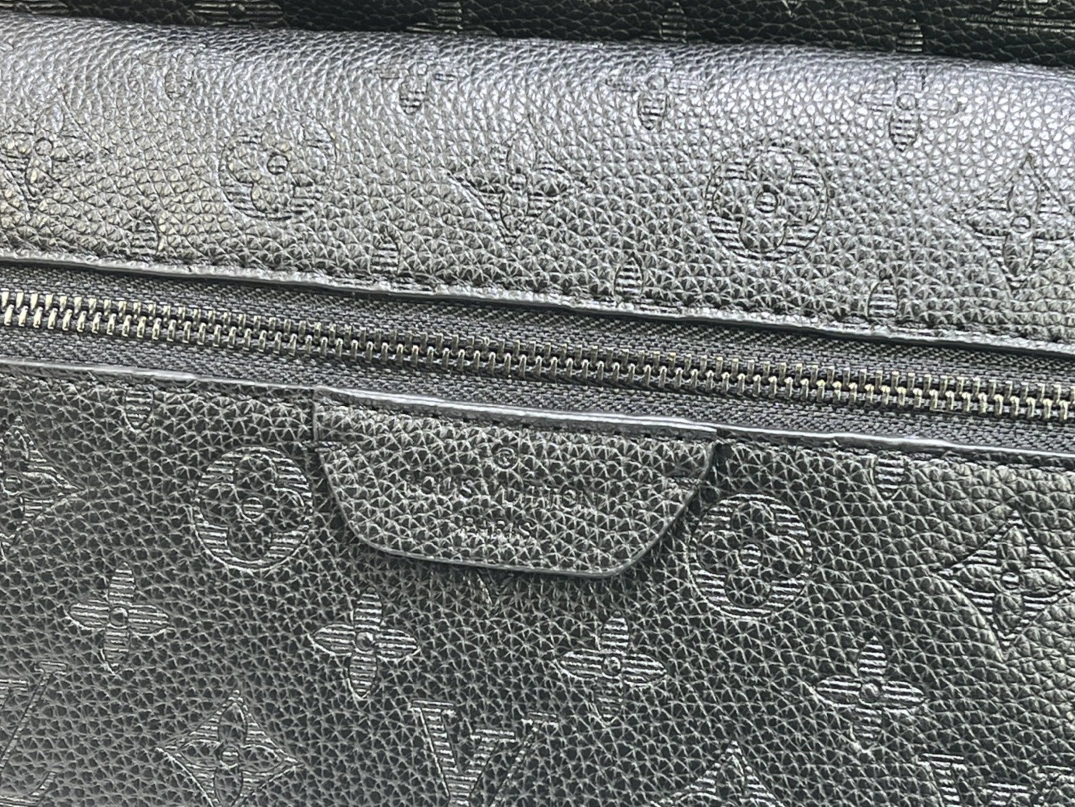 Louis Vuitton AAA Quality Backpacks For Unisex Unique 3017