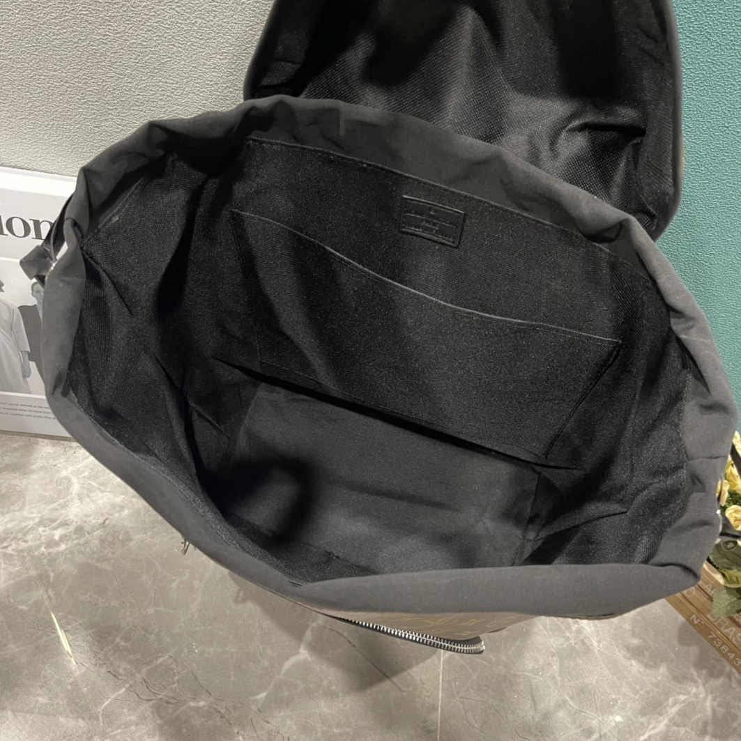 Louis Vuitton AAA Quality Backpacks For Unisex Versatile 6770