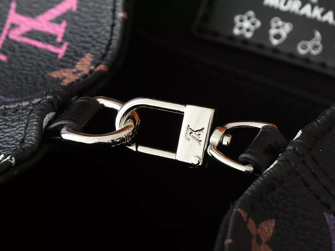 Louis Vuitton AAA Quality Backpacks For Women WellDesigned 5022