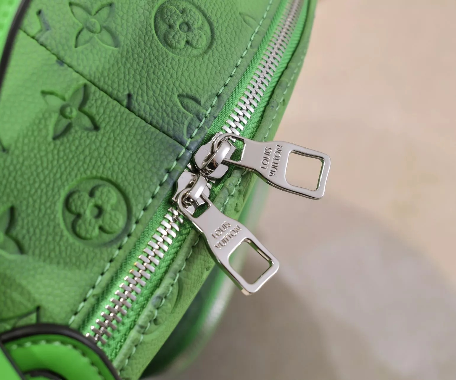 Louis Vuitton AAA Quality Backpacks Minimalist 7821