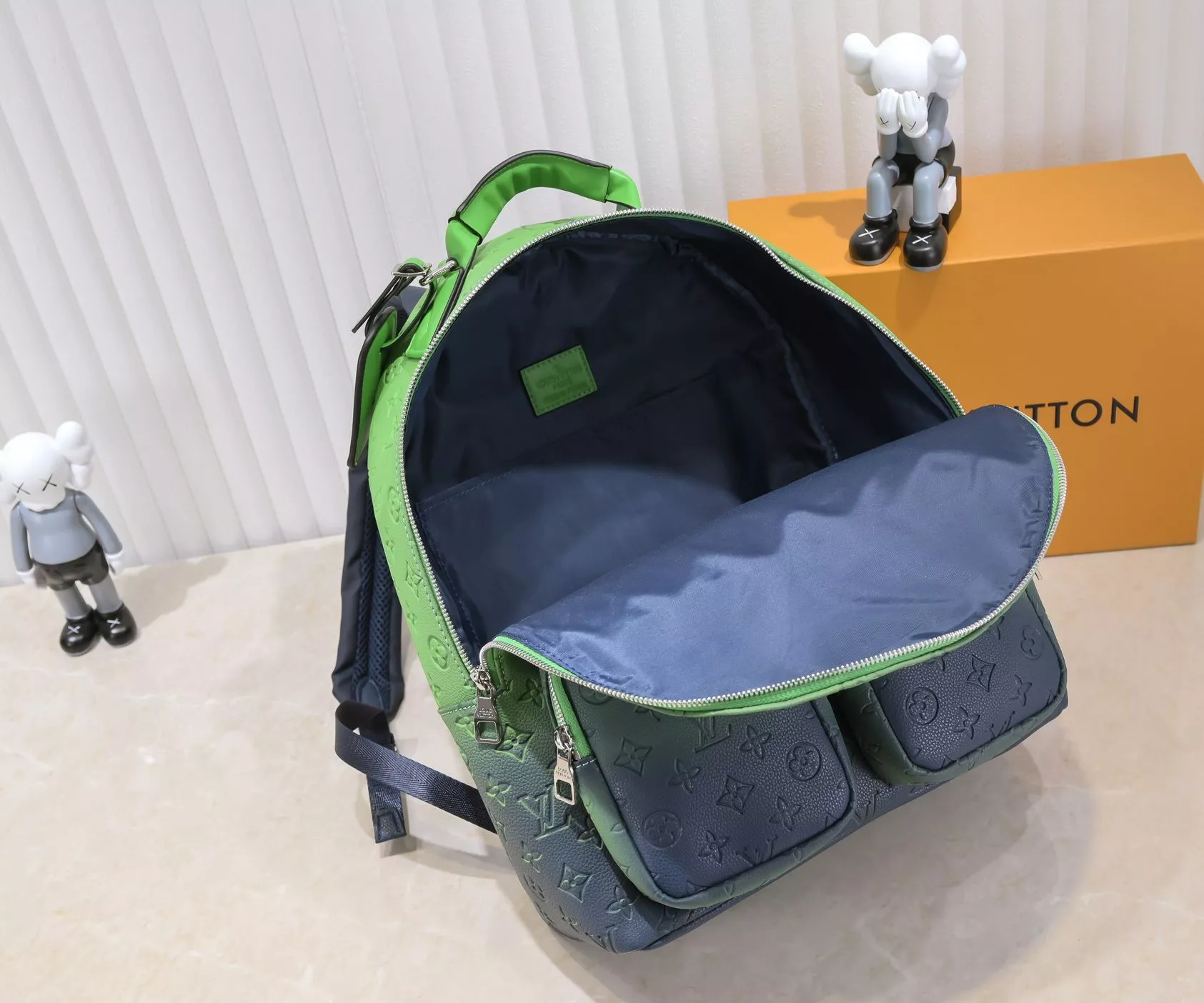 Louis Vuitton AAA Quality Backpacks Minimalist 7821