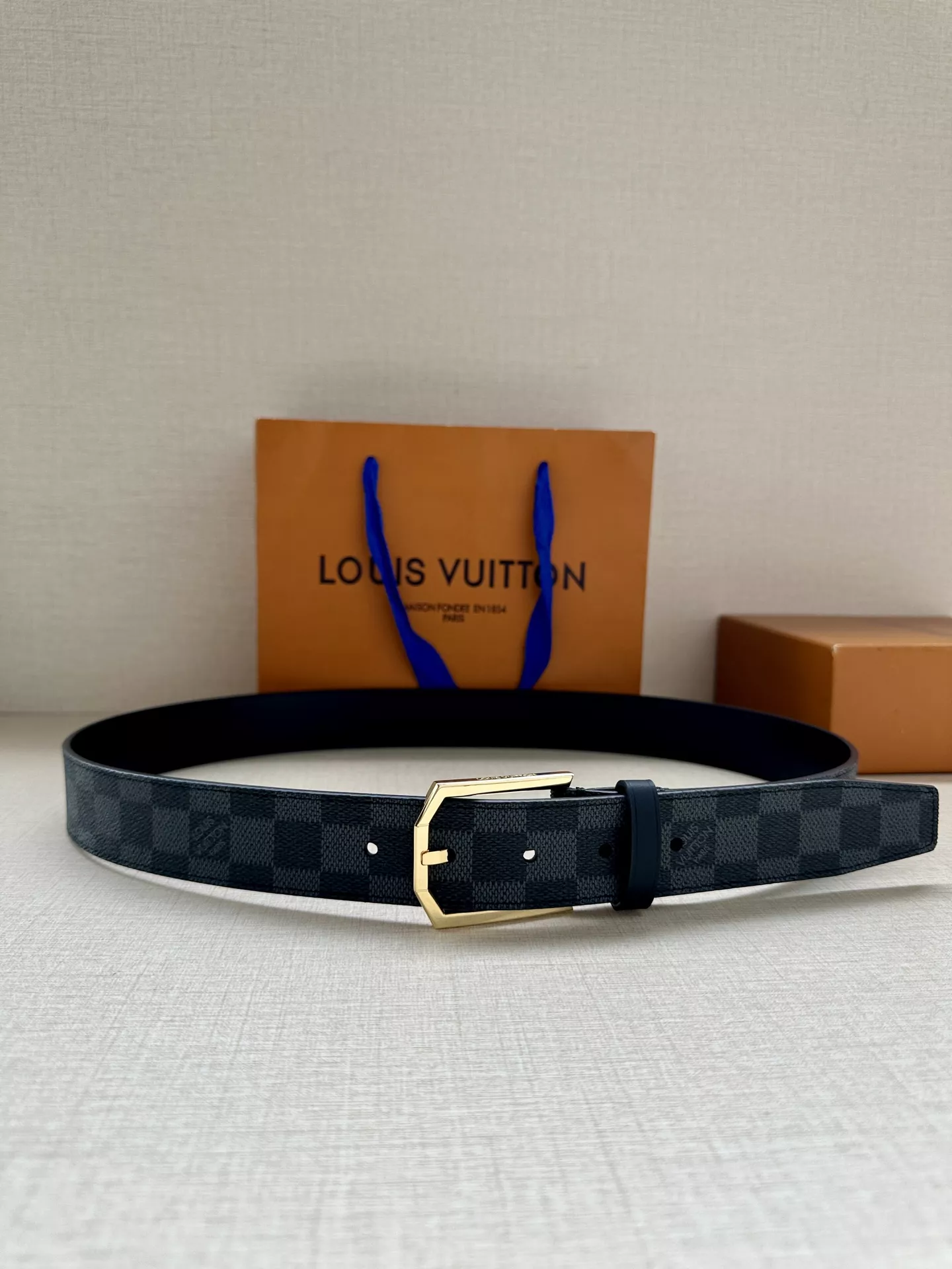 Louis Vuitton AAA Quality Belts In 3.4cm For Men Lightweight 8096