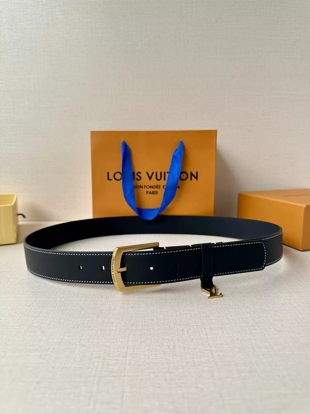 Louis Vuitton AAA Quality Belts In 3.5cm For Men Versatile 9219