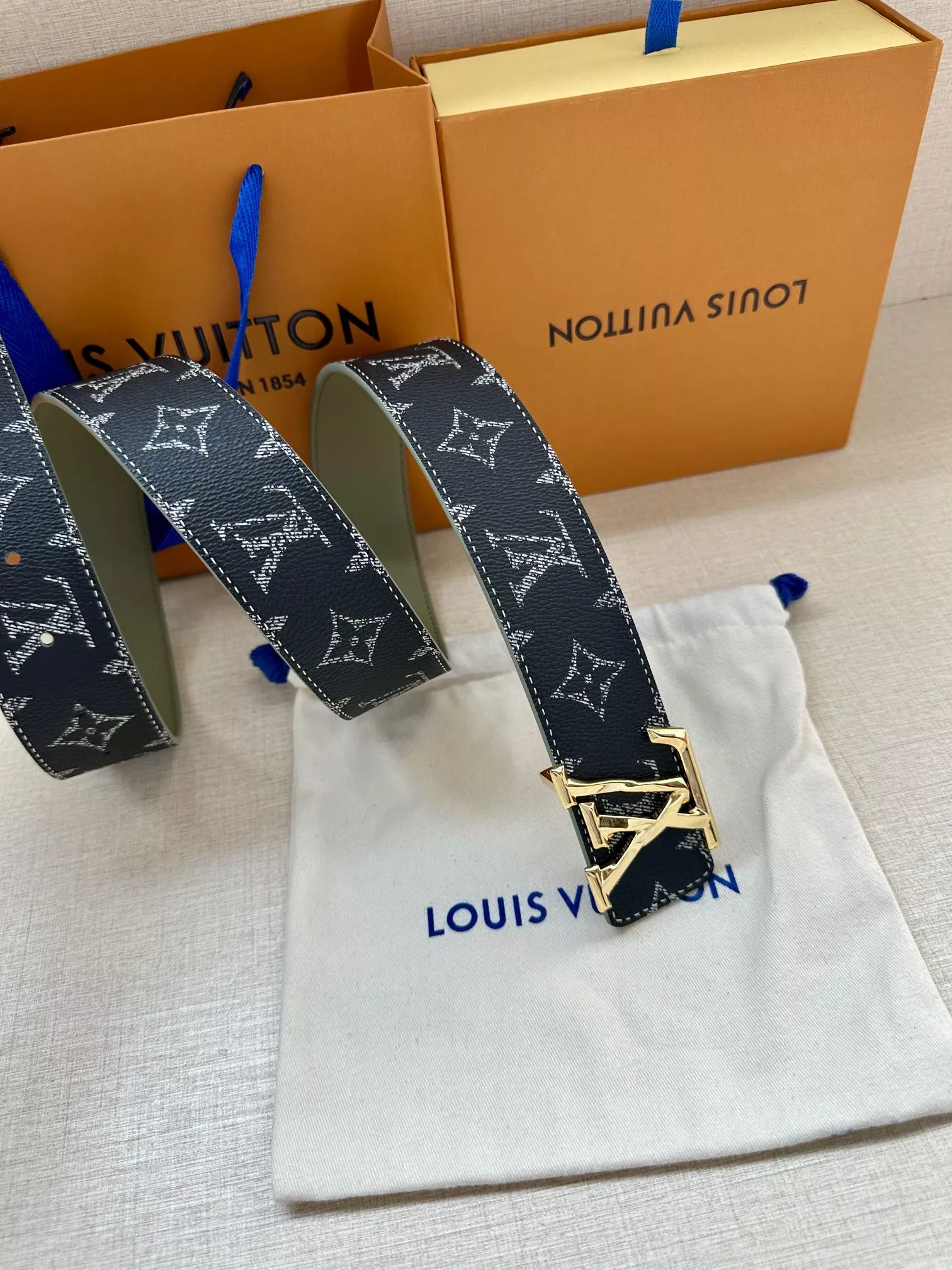 Louis Vuitton AAA Quality Belts In 4.0cm For Men BestValue 2541