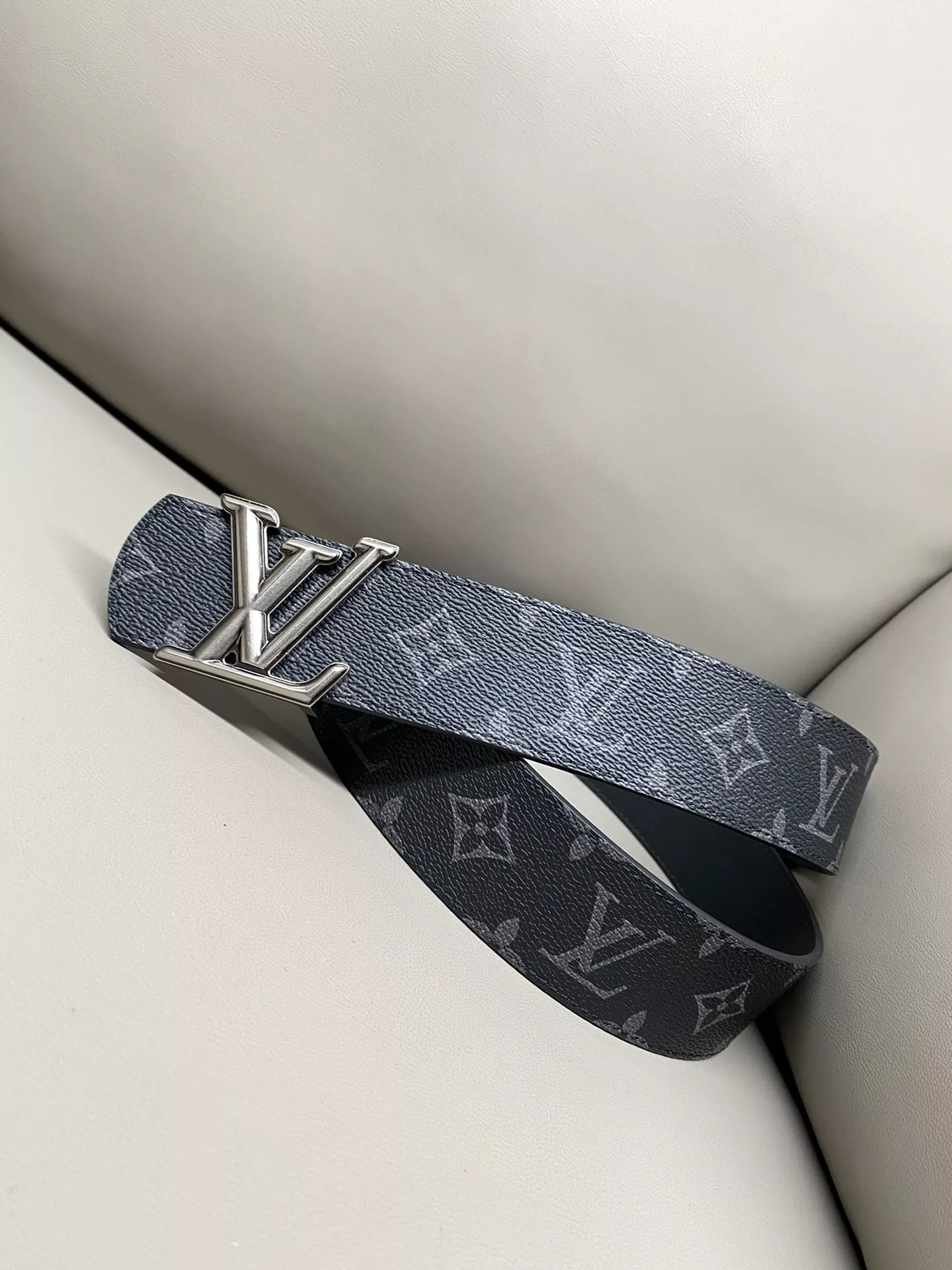 Louis Vuitton AAA Quality Belts In 4.0cm For Men Breathable 2216