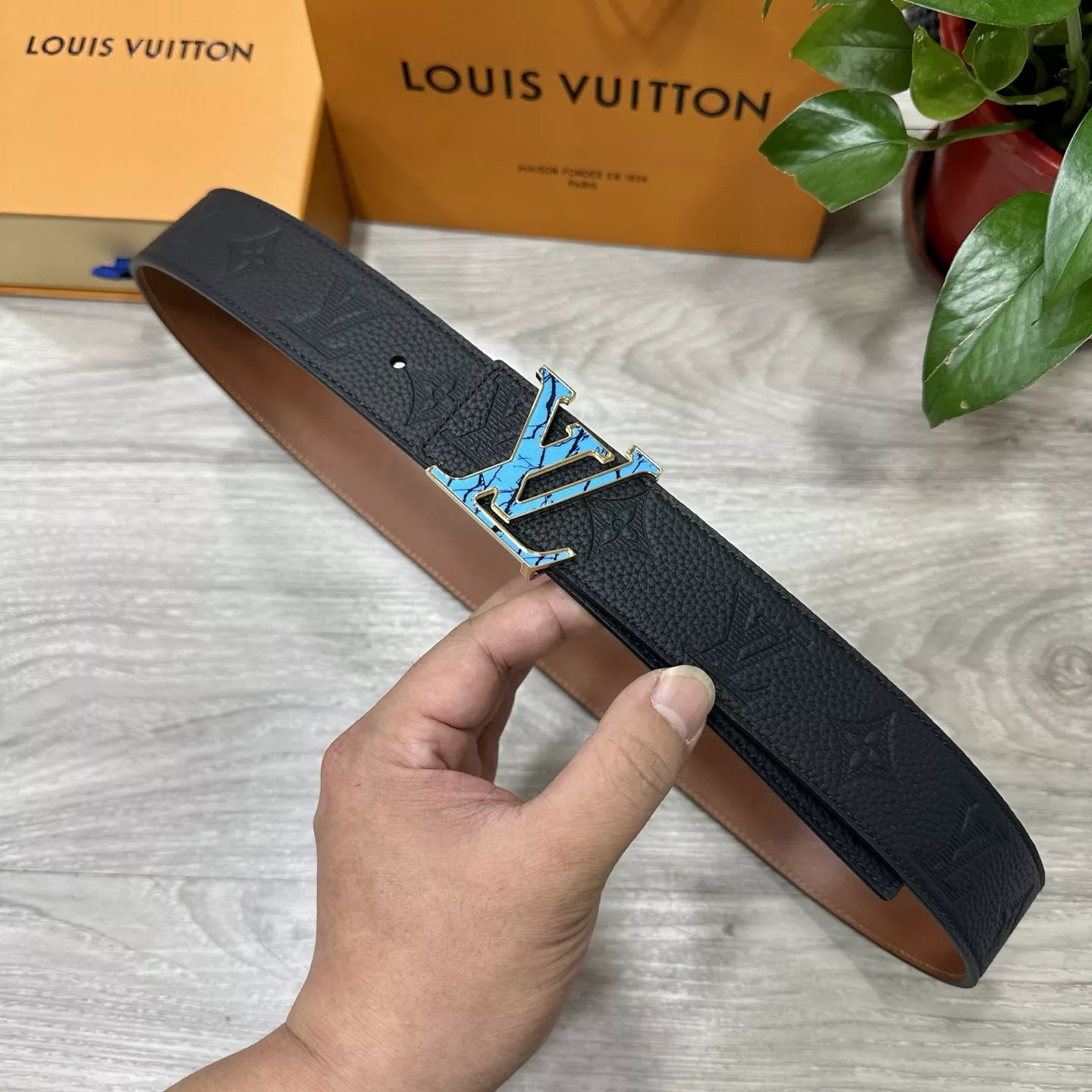 Louis Vuitton AAA Quality Belts In 4.0cm For Men Classic 8639