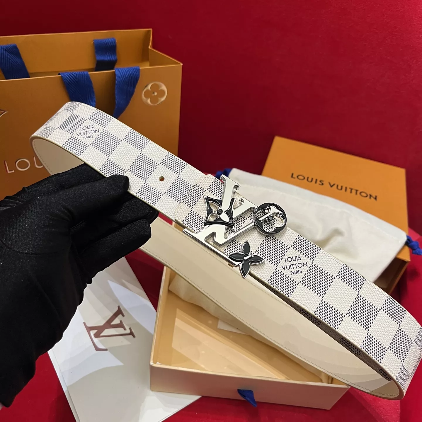 Louis Vuitton AAA Quality Belts In 4.0cm For Men Flexible 5184