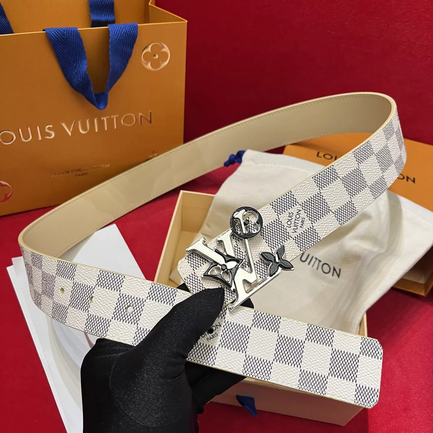 Louis Vuitton AAA Quality Belts In 4.0cm For Men Flexible 5184