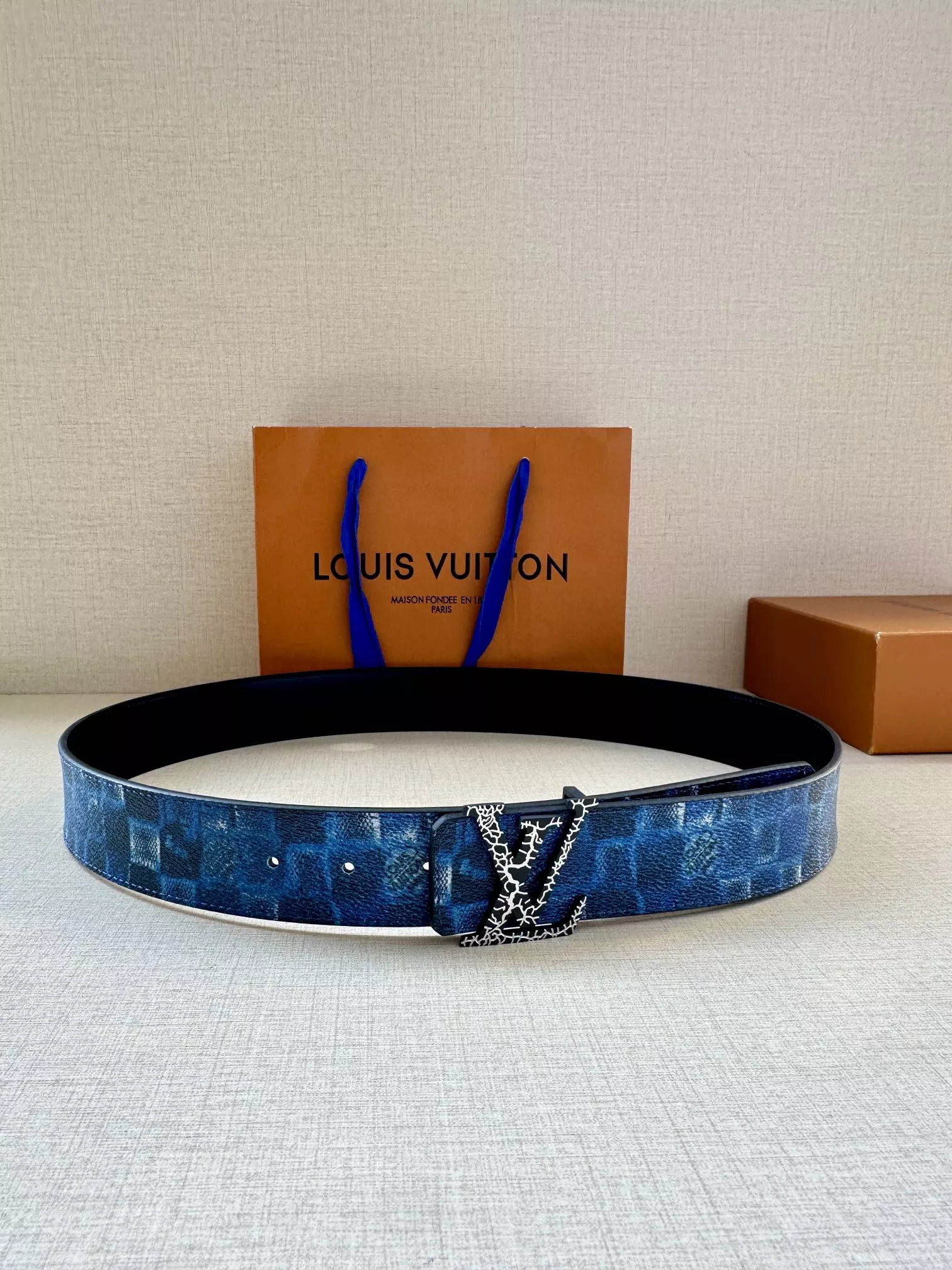 Louis Vuitton AAA Quality Belts In 4.0cm For Men Flexible 6162
