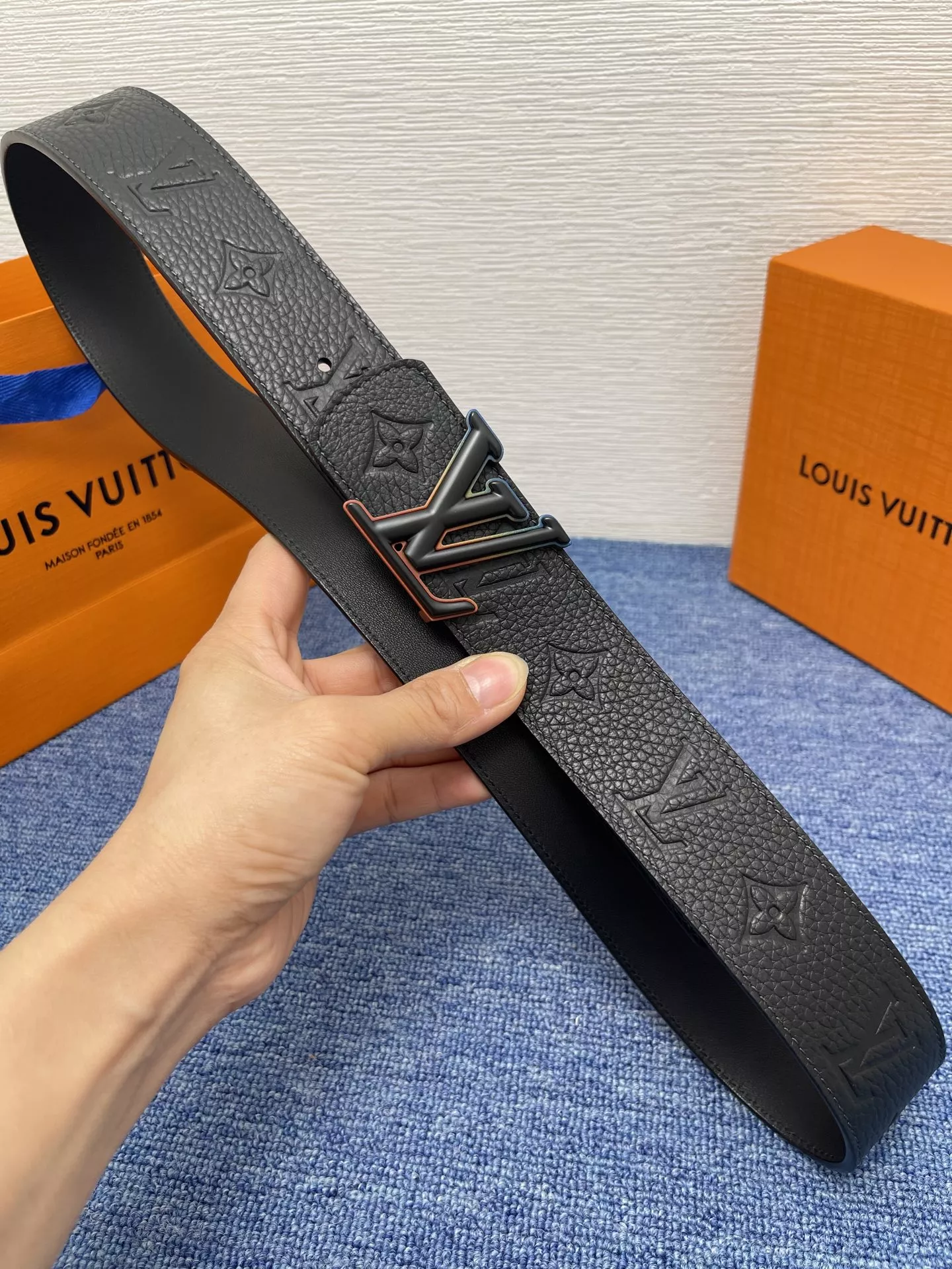 Louis Vuitton AAA Quality Belts In 4.0cm For Men Modern 4605