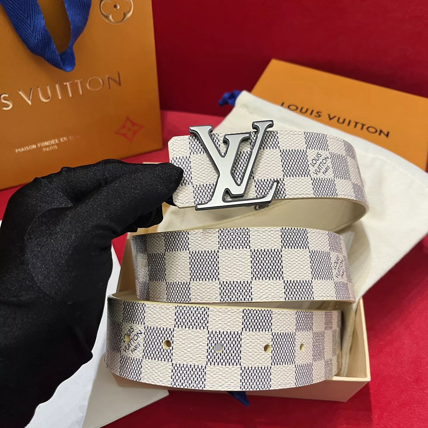 Louis Vuitton AAA Quality Belts In 4.0cm For Men Resilient 4291