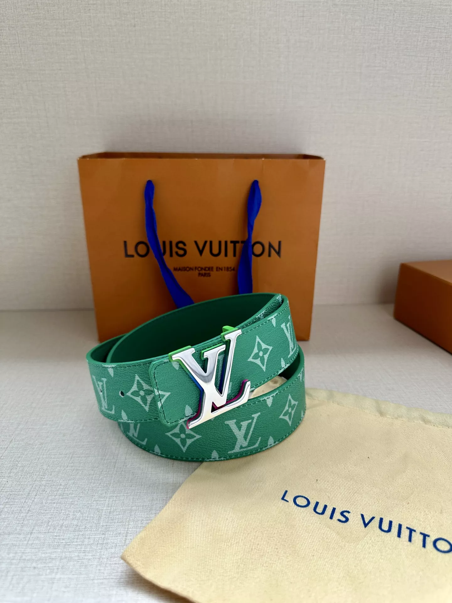 Louis Vuitton AAA Quality Belts In 4.0cm For Unisex NewStyle 8517