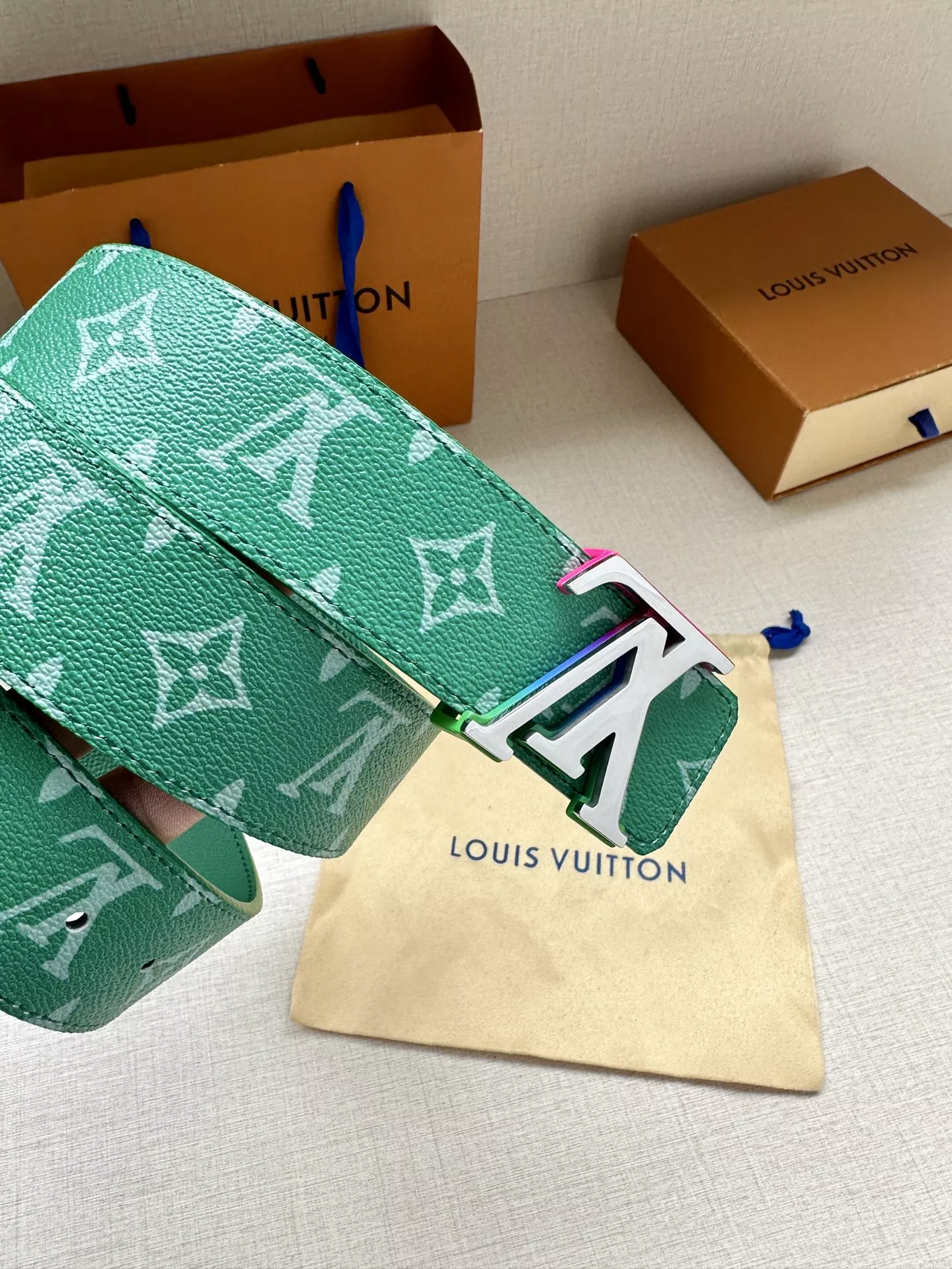 Louis Vuitton AAA Quality Belts In 4.0cm For Unisex NewStyle 8517